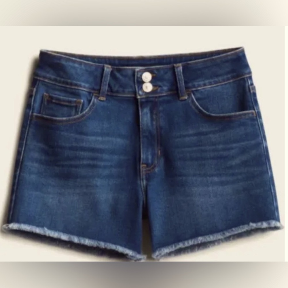 Just Black High Rise Double Button Jean Short 28